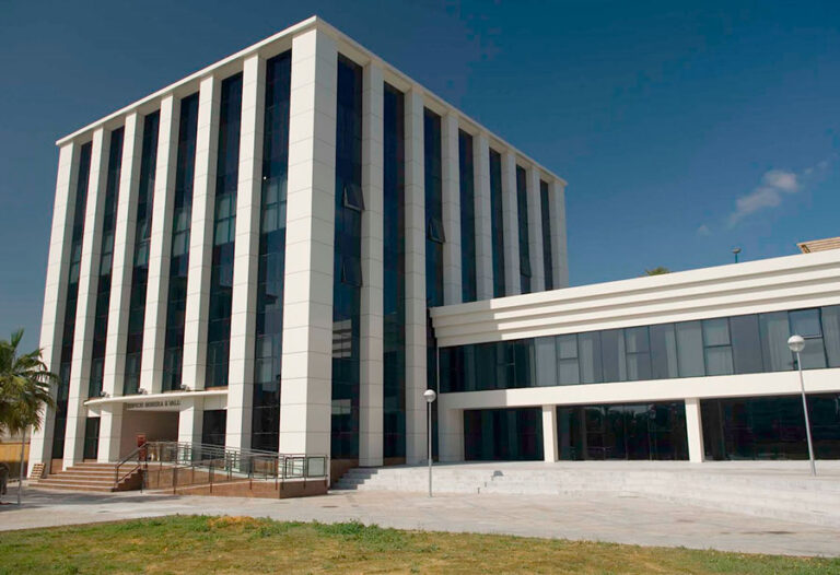 Morera-Vallejo-II-escaleras